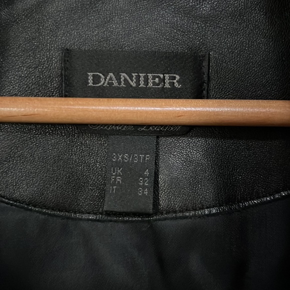 DANIER Wool and Leather Coat - Picture 4 of 6